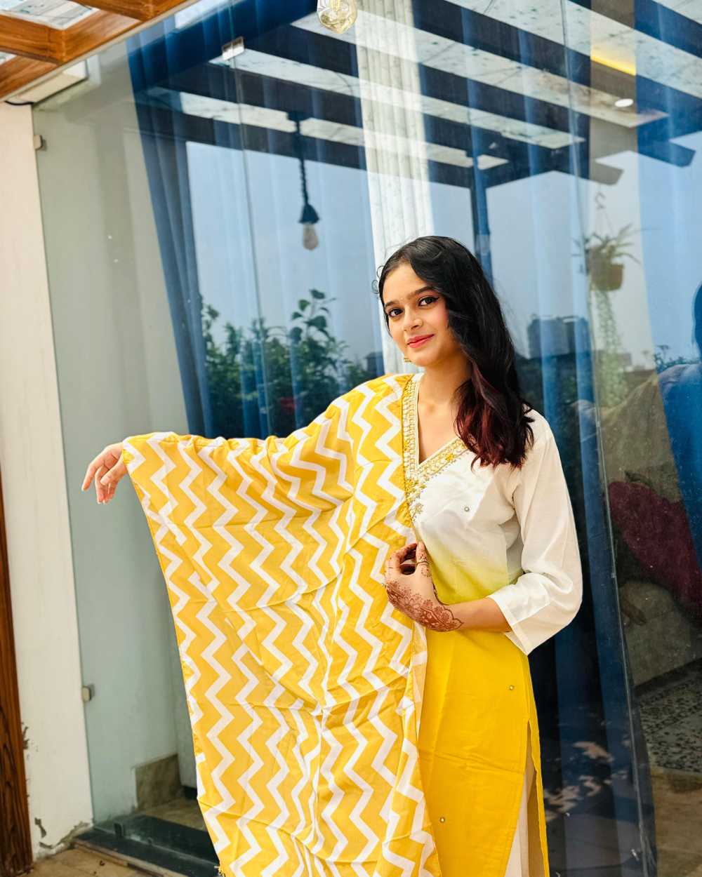 TANRAAYA Double Shaded White Yellow Kurta Set with Pattern Dupatta - Image 4