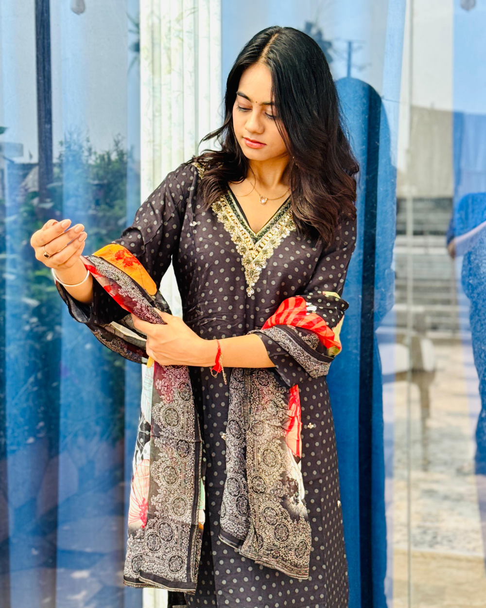 TANRAAYA Black V neck Kurta Pant set with floral Dupatta - Image 3